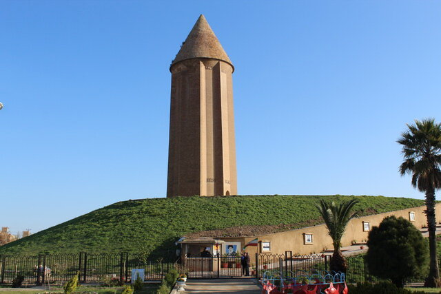 نبود نمازخانه در محوطه گنبدقابوس مهمترین اثر تاریخی استان گلستان