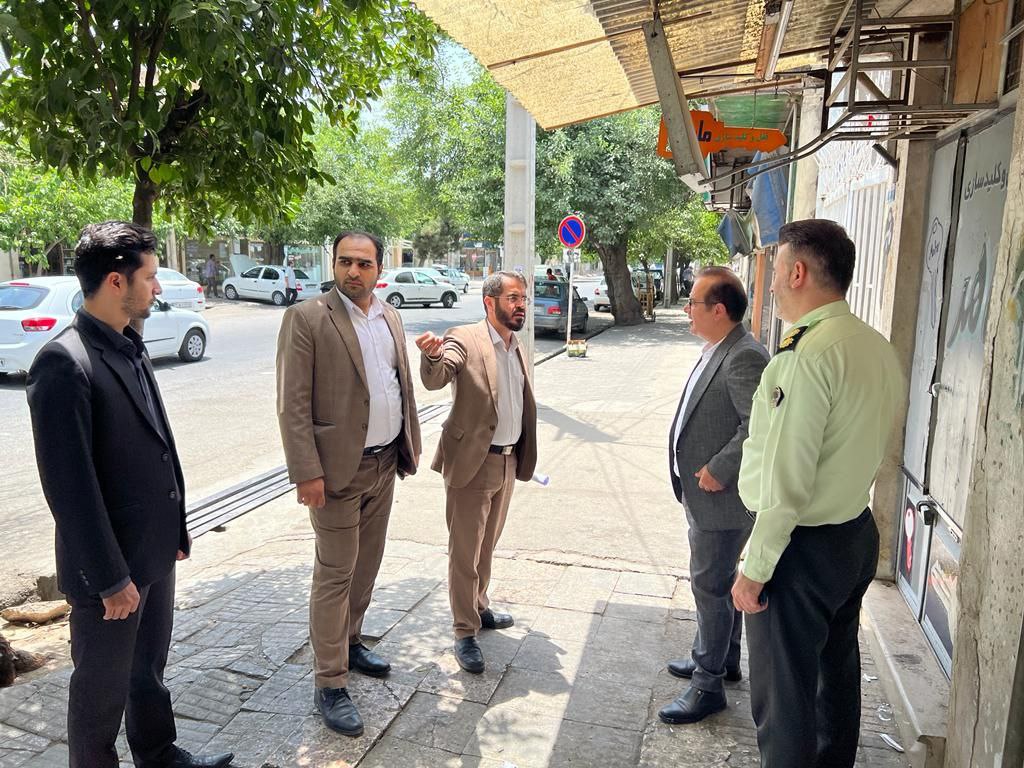 بازدید مشترک دادستان شهرستان و شهردار گنبدکاووس از خیابان میهن شرقی و بررسی معضل معتادان متجاهر