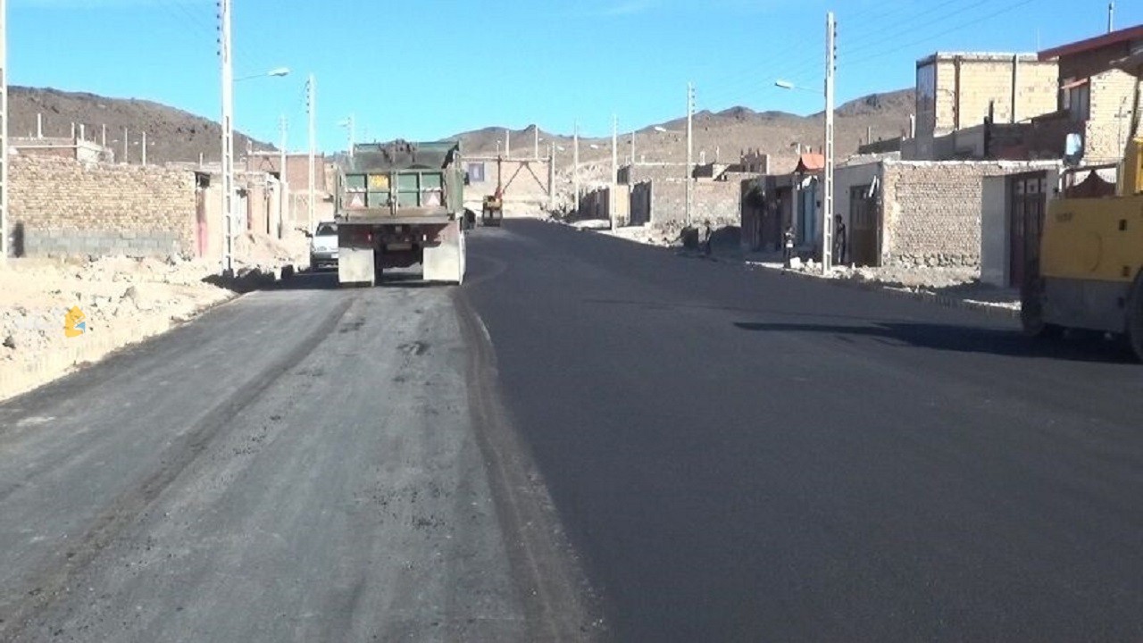اجرای طرح نهضت آسفالت در ۱۰ روستای گنبدکاووس