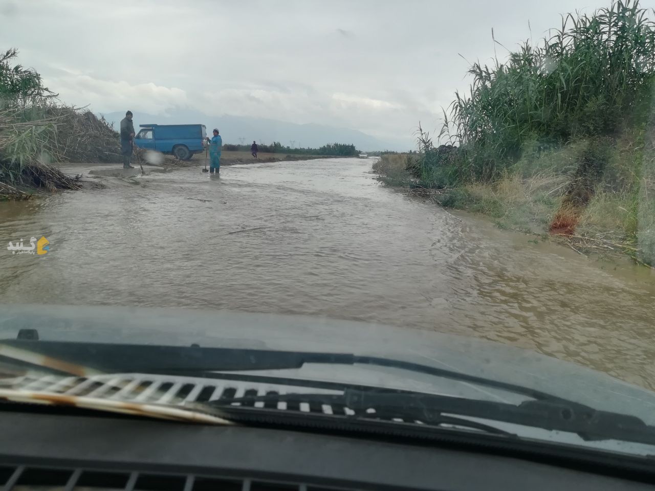 تصاویری از سیلاب ورودی شهر تاتار علیا