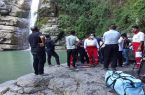 نجات جوان ۲۲ ساله سقوط کرده از آبشار شیرآبادِ خان ببین