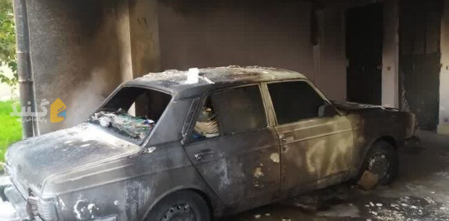 تصویر بجا مانده از آتش گرفتن خودروی پیکان در مسکن مهر کاج بهارستان در گنبدکاووس