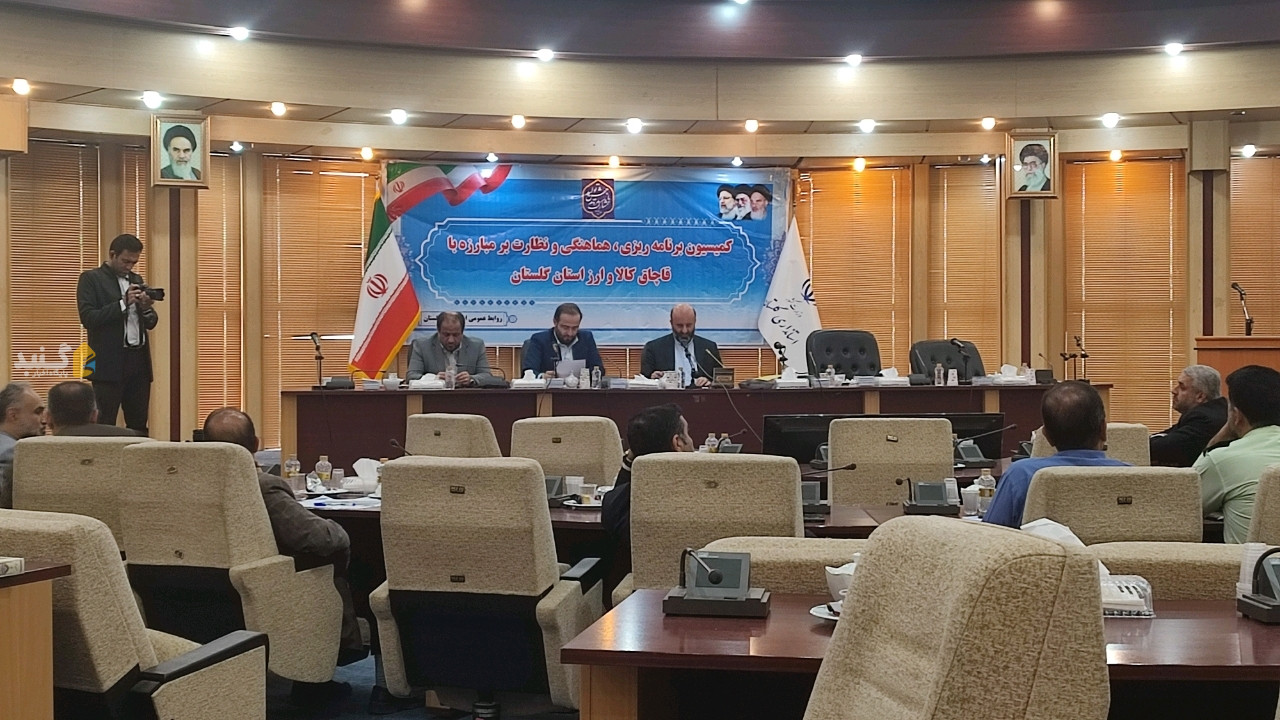 جا به جایی دام زنده بدون پلاک کوبی قاچاق محسوب میشود